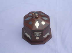 Manufacturers Exporters and Wholesale Suppliers of Wooden Octangle Round Box With Brass Inlay Bijnor Uttar Pradesh